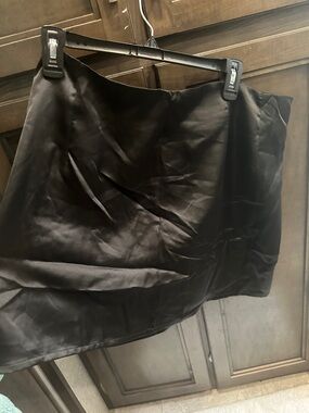 Fashion Nova Black Mini Skirt - Sleek Straight Cut